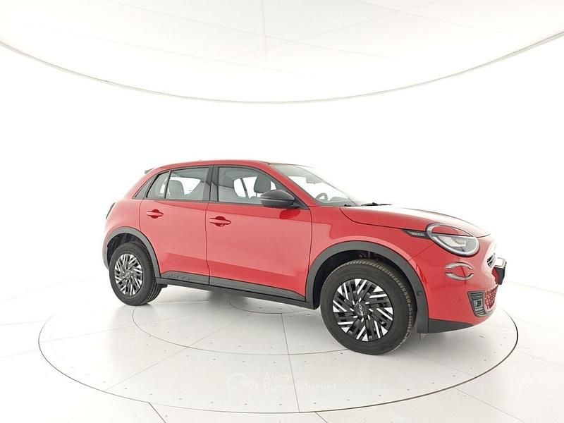 Rosso Usata 2024 Fiat 600 SUV | 19.600 € - Immagine 1/4