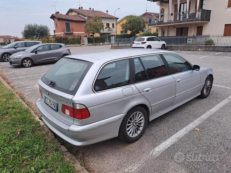 Usata BMW 525 163 CV (119 kW) 2003 Grigio Station wagon