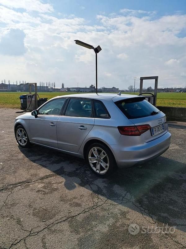 Usata Audi A3 110 CV (80 kW) 2015 Grigio Berlina