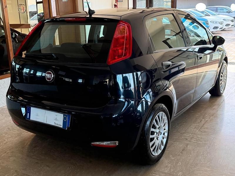 Usata Fiat Punto Street 95 CV (69 kW) 2018 Blu Utilitaria