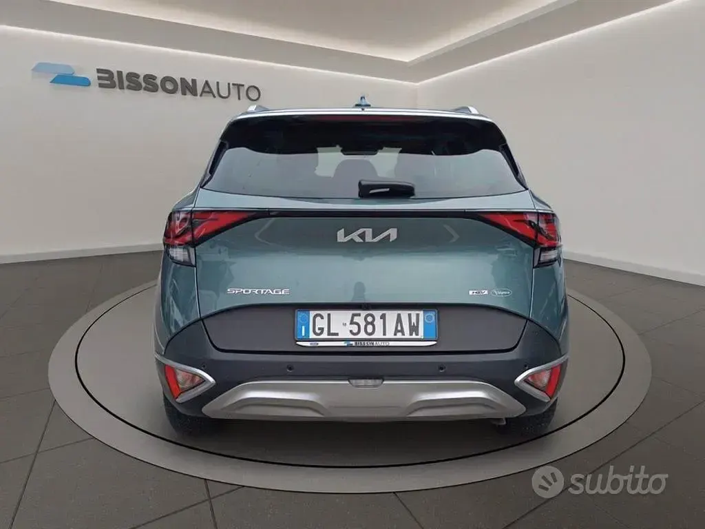 Usata Kia Sportage Style 230 CV (169 kW) 2022 Verde SUV