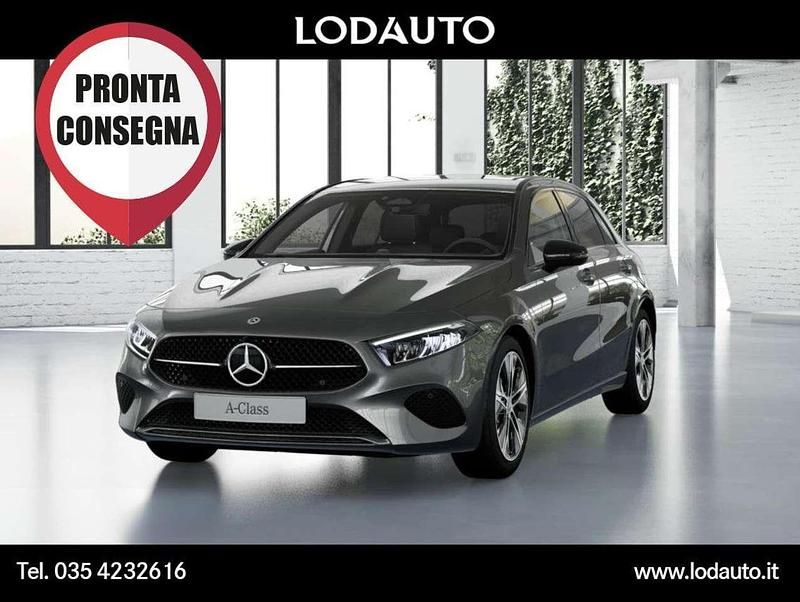 Usata Mercedes A180 Advanced 116 CV (85 kW) 2024 Grigio Utilitaria