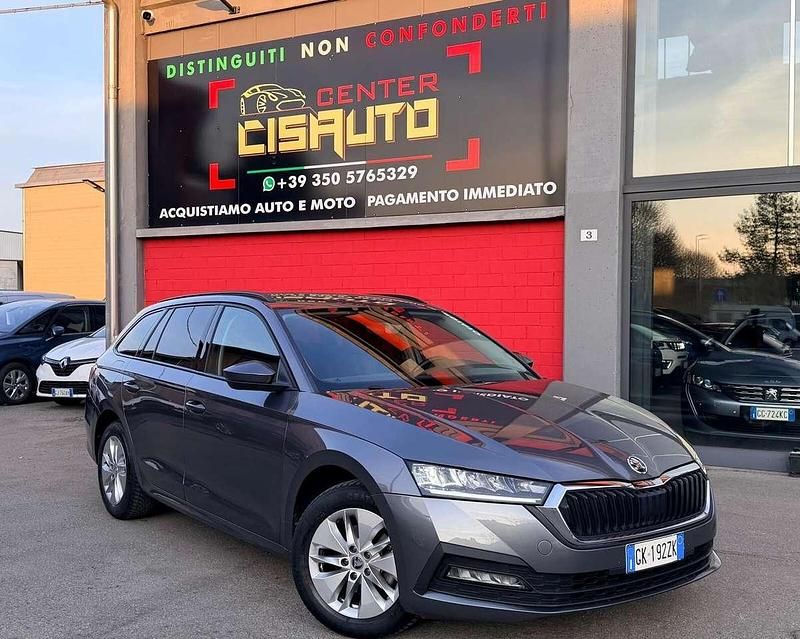 Usata Skoda Octavia SportLine 116 CV (85 kW) 2022 Grigio Station wagon