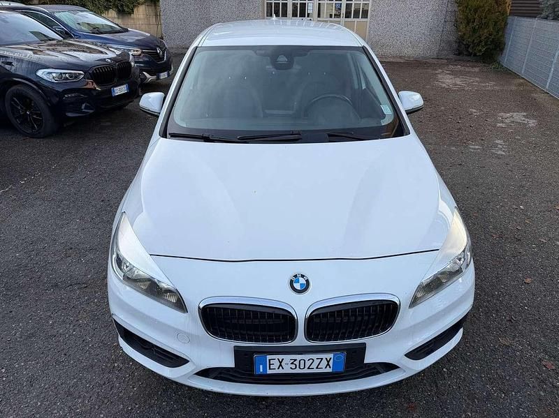Usata BMW 220 Active Tourer Luxury Line 190 CV (139 kW) 2015 Bianco Monovolume