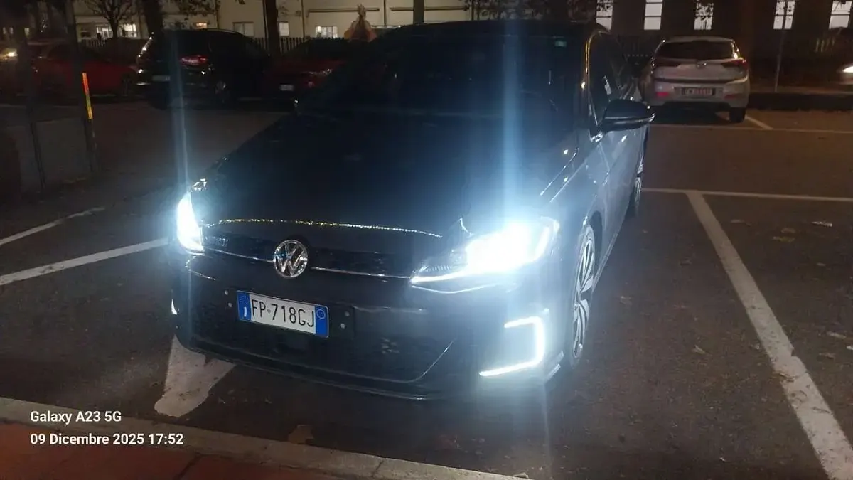 Usata VW Golf VII GTE 204 CV (150 kW) 2018 Grigio Berlina
