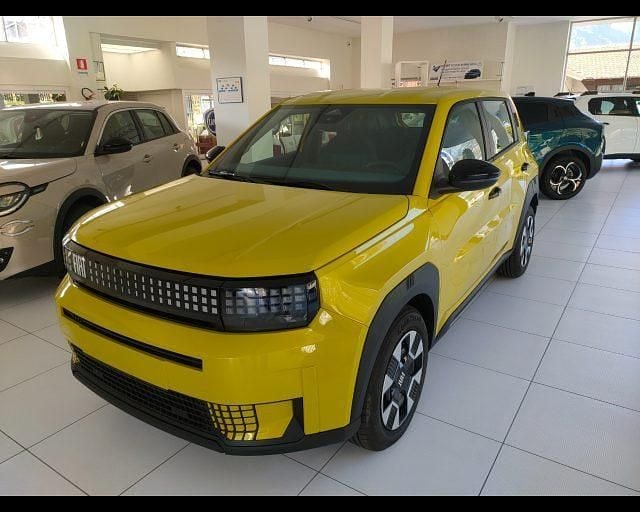 Nuova Fiat Panda Icon 110 CV (80 kW) 2025 Giallo SUV