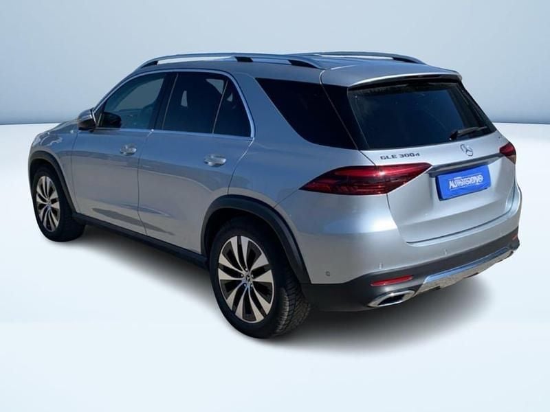 Begagnad Mercedes GLE300 Advanced 269 HK (197 kW) 2024 Silver SUV