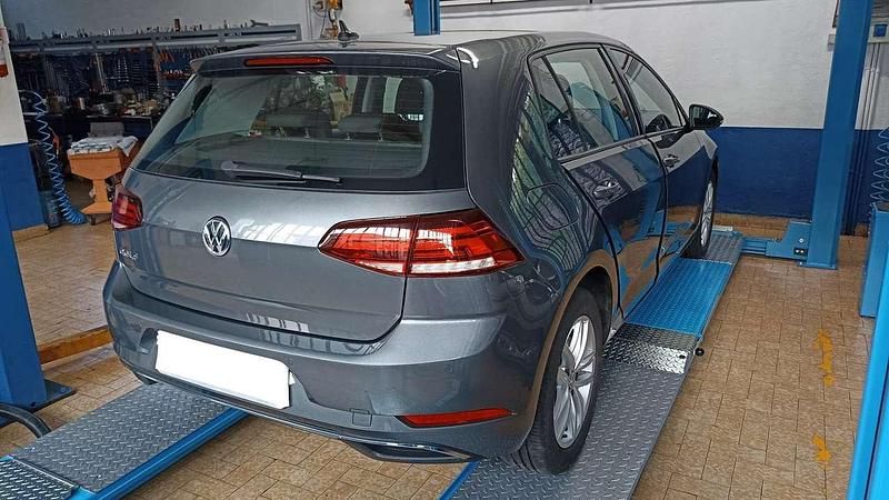 Usata VW Golf VII Business 116 CV (85 kW) 2019 Grigio Berlina