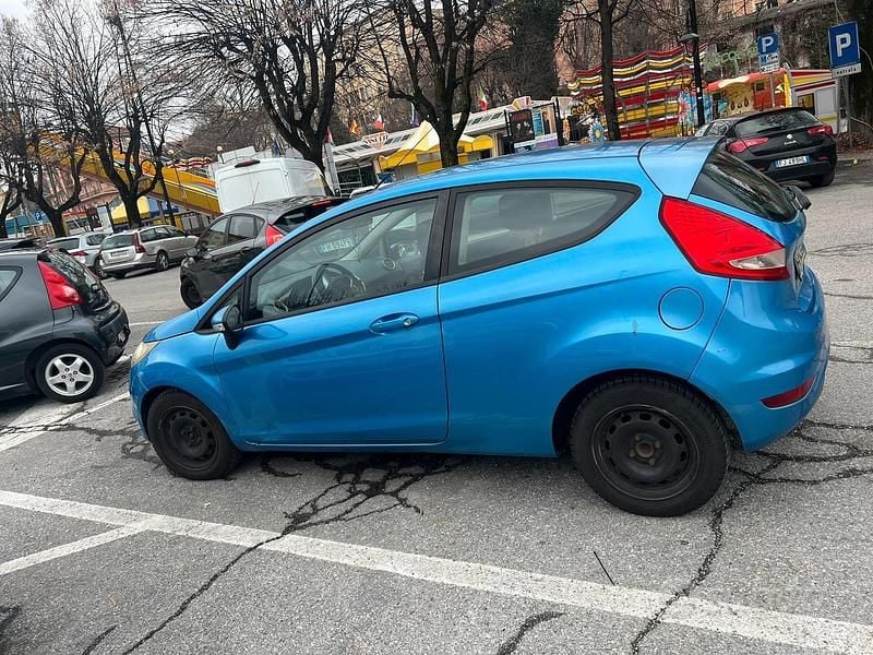 Usata Ford Fiesta 2010 Blu Utilitaria