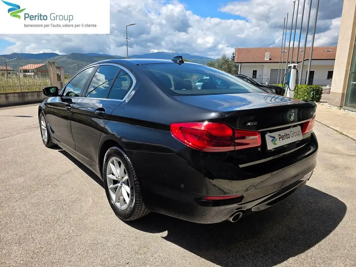 Usata BMW 520 190 CV (139 kW) 2019 Nero / metallizzato Berlina