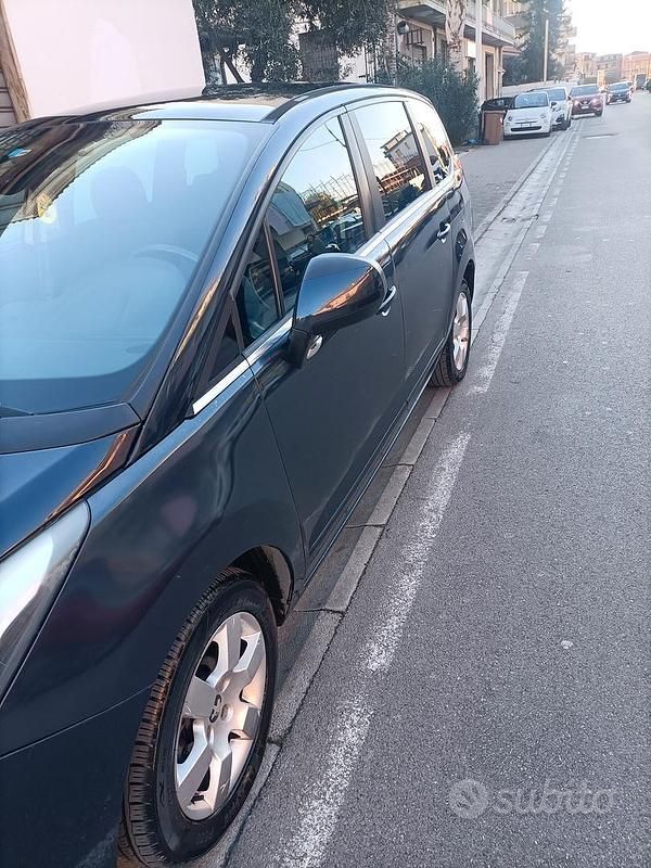 Usata Peugeot 5008 2015 Monovolume