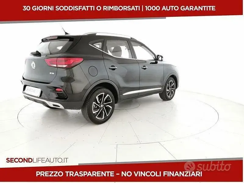 Usata MG ZS Luxury 111 CV (81 kW) 2024 Nero SUV