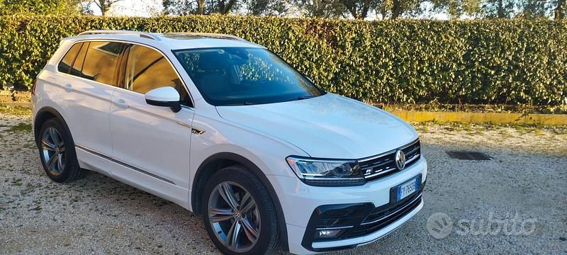 Usata VW Tiguan R-line 150 CV (110 kW) 2019 Bianco SUV