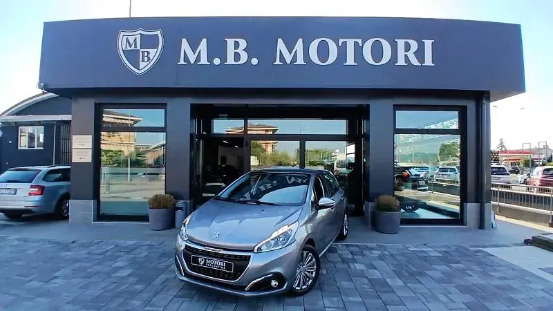 Usata Peugeot 208 Allure 83 CV (61 kW) 2019 Utilitaria