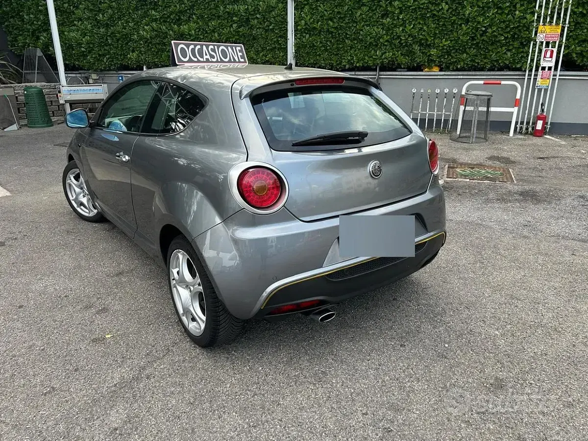 Usata Alfa Romeo MiTo 95 CV (69 kW) 2010 Grigio Utilitaria