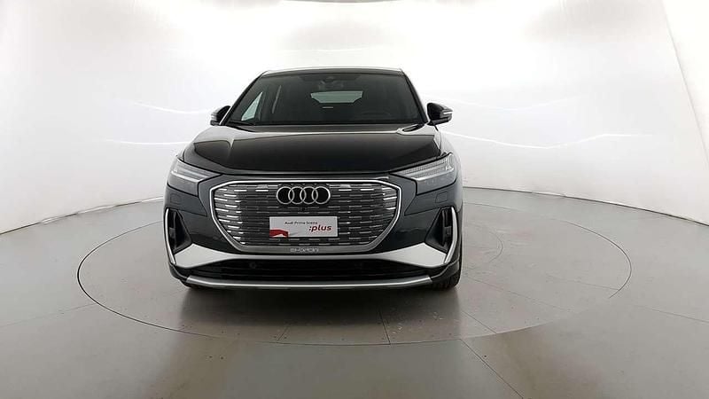 Nuova Audi Q4 e-tron Ambiente 77 kW (105 CV) 2025 Nero mito metallizzato SUV