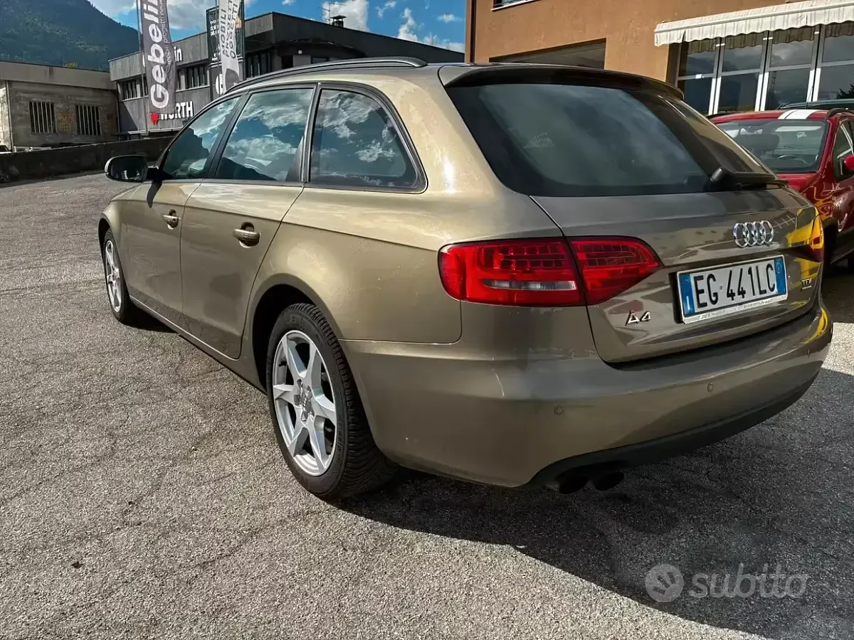 Usata Audi A4 143 CV (105 kW) 2011 Marrone Station wagon
