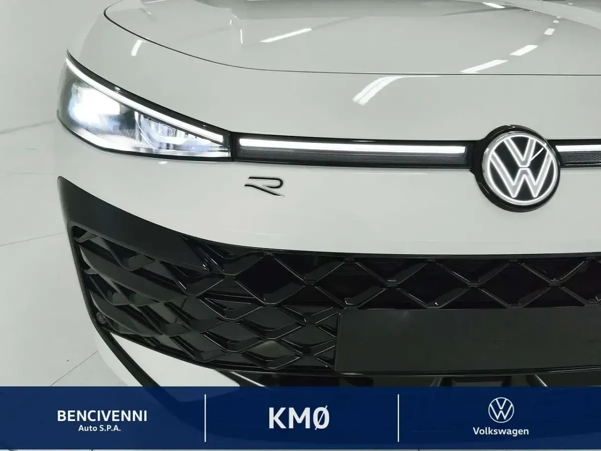 Nuova VW T-Roc R-line 150 CV (110 kW) 2026 Bianco SUV