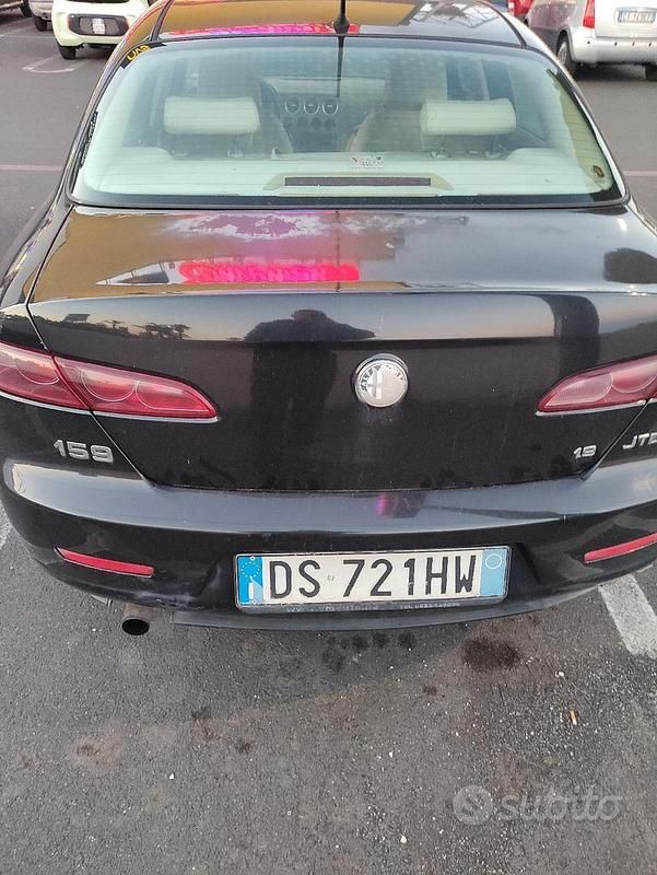 Second-hand Alfa Romeo 159 150 CP (110 kW) 2008 Negru Berlinǎ