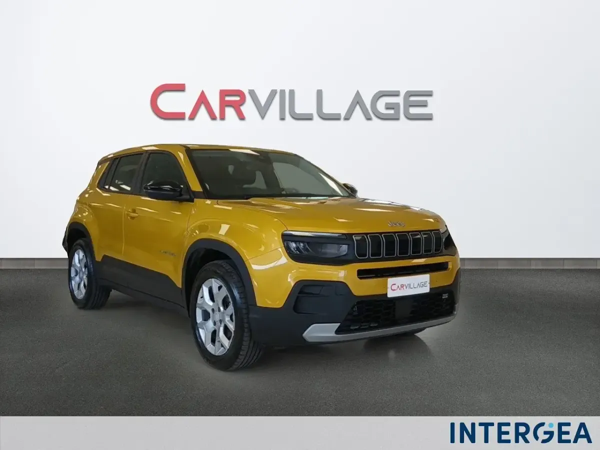 Usata Jeep Avenger Altitude 100 CV (73 kW) 2024 Oro SUV