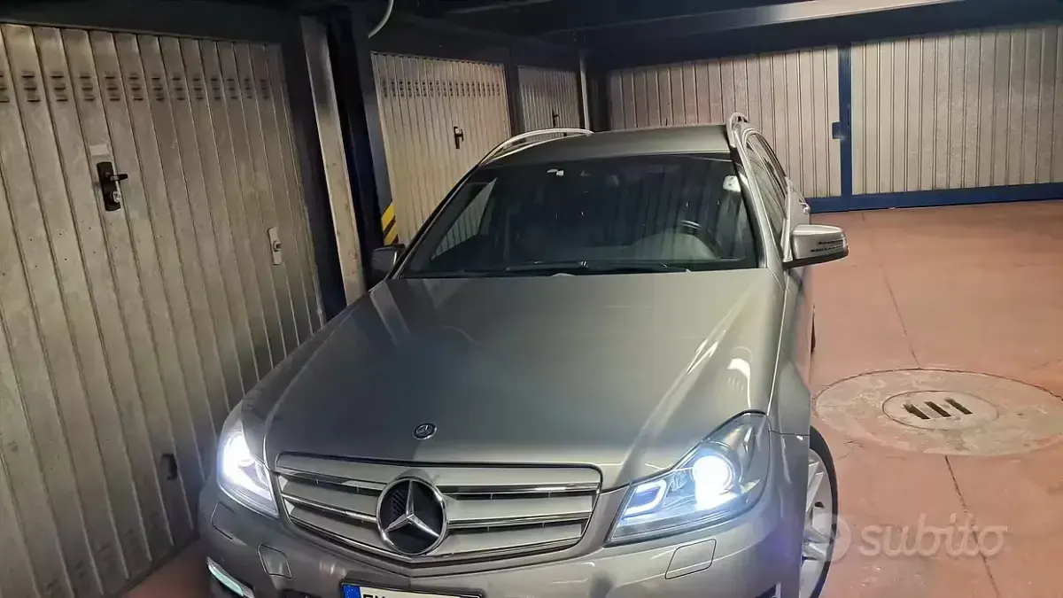 Usata Mercedes C200 184 CV (135 kW) 2012 Grigio Station wagon