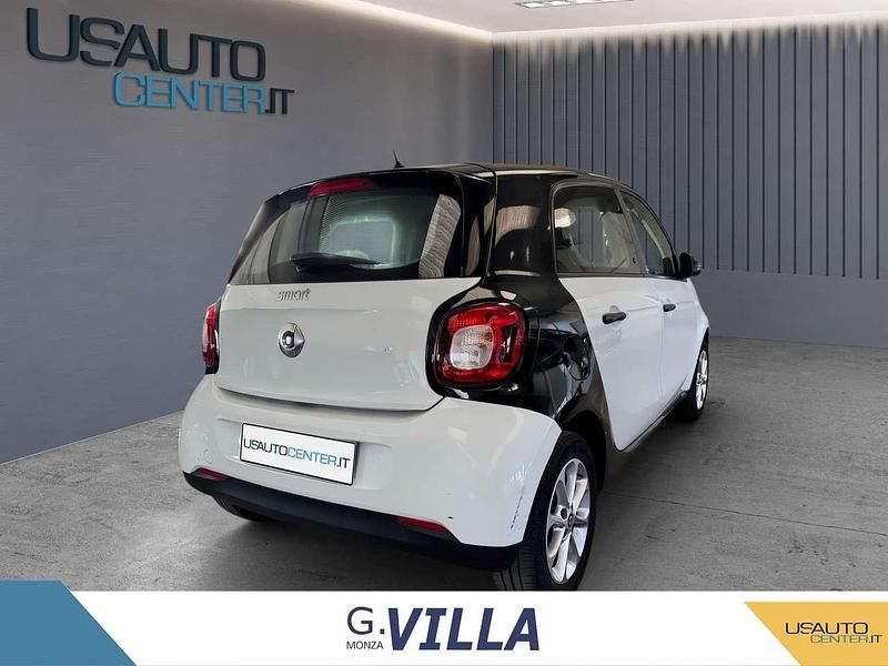 Usata Smart ForFour Passion 71 CV (52 kW) 2018 Bianco Utilitaria