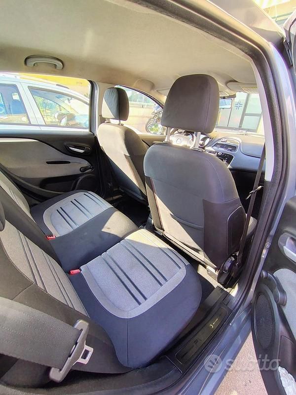 Usata Fiat Punto Evo Emotion 95 CV (69 kW) 2010 Grigio Utilitaria