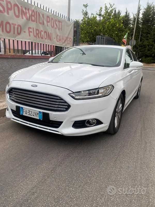 Usata Ford Mondeo 180 CV (132 kW) 2015 Bianco Berlina
