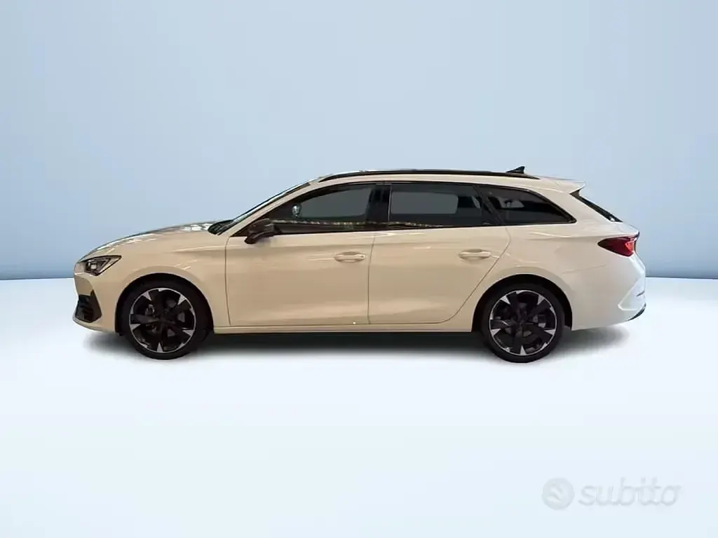 Usata Cupra Leon 150 CV (110 kW) 2024 Bianco Station wagon