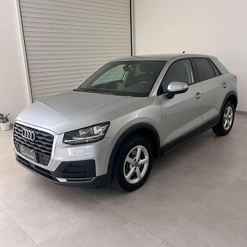 Usata Audi Q2 Business 116 CV (85 kW) 2018 Argento SUV