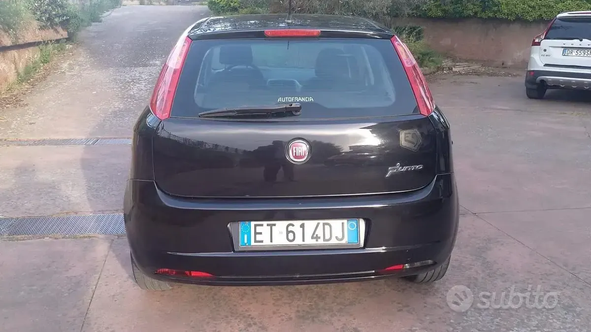Occasion Fiat Punto 69 ch (50 kW) 2014 Noir Citadine