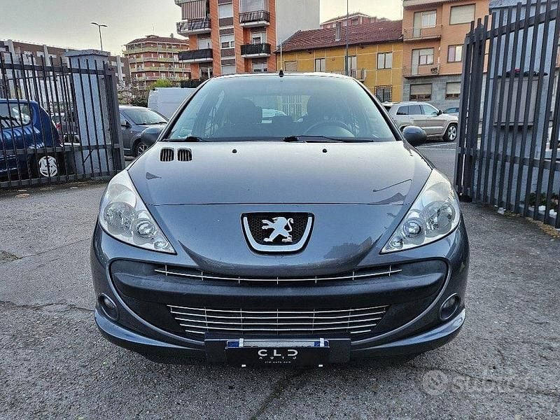 Usata Peugeot 206+ 70 CV (51 kW) 2010 Grigio scuro Utilitaria