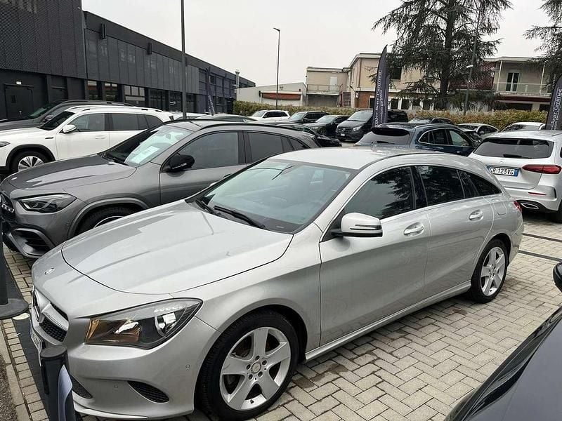 Usata Mercedes CLA180 Shooting Brake Business 109 CV (80 kW) 2017 Grigio Station wagon