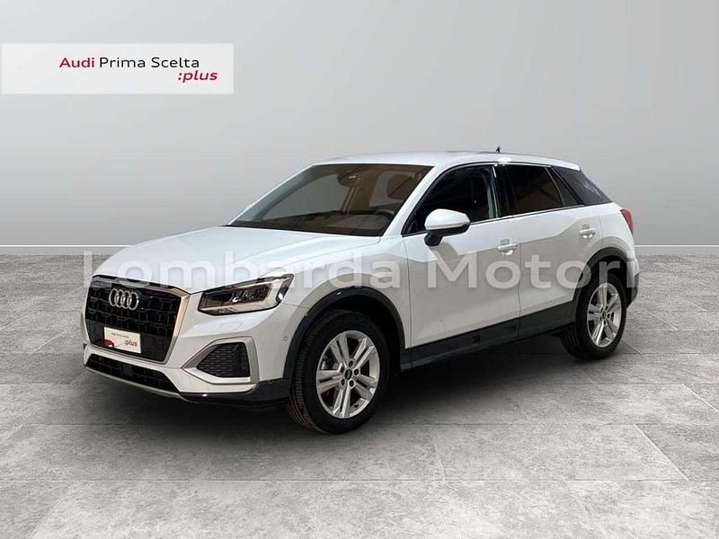 Usata Audi Q2 Advanced 150 CV (110 kW) 2024 Bianco ghiacciaio metallizzato SUV