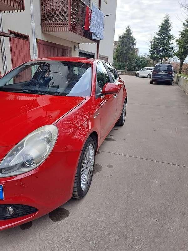 Usata Alfa Romeo Giulietta Exclusive 170 CV (125 kW) 2012 Utilitaria