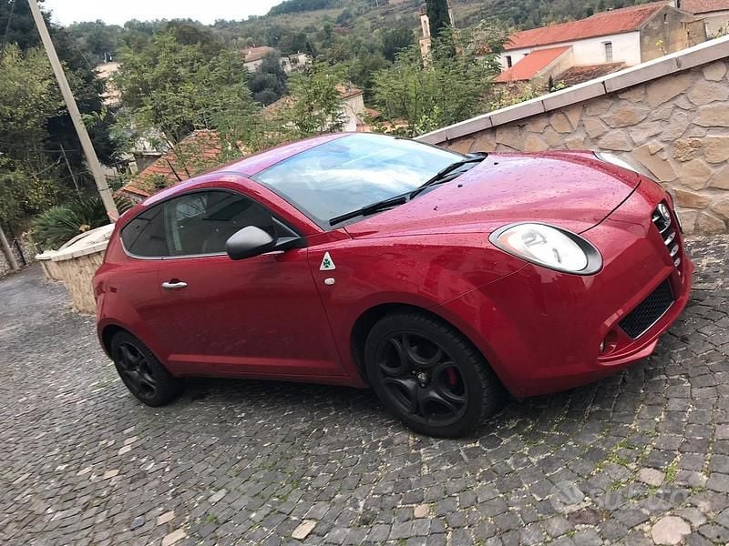 Usata Alfa Romeo MiTo 105 CV (77 kW) 2009 Rosso Utilitaria