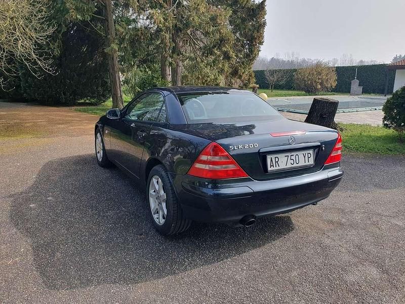 Usata Mercedes SLK200 192 CV (141 kW) 1998 Blu/azzurro Cabrio