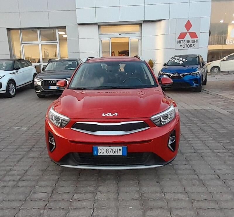 Usata Kia Stonic Urban 81 CV (59 kW) 2022 Rosso SUV