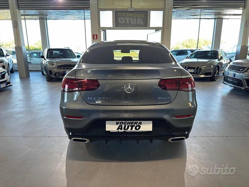 Usata Mercedes GLC220 Premium 194 CV (142 kW) 2020 Grigio scuro Coupé