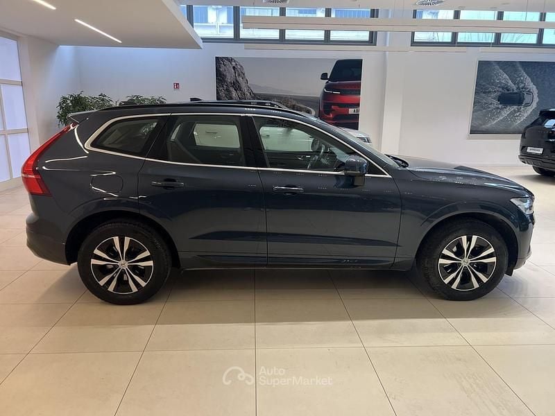 Usata Volvo XC60 Business Edition 197 CV (144 kW) 2022 Blu/azzurro SUV