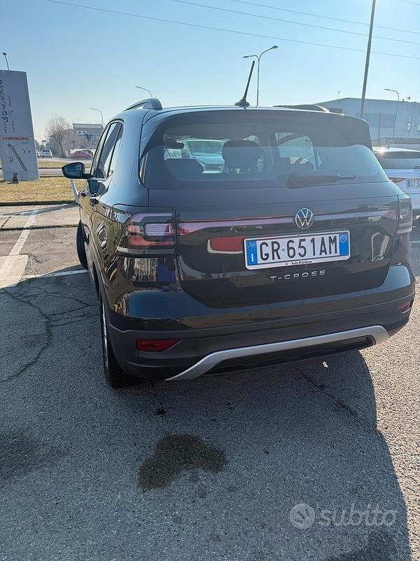 Usata VW T-Cross Style 95 CV (69 kW) 2023 Nero SUV
