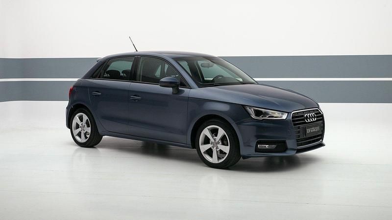 Usata Audi A1 Sport 90 CV (66 kW) 2016 Blu metallizzato Berlina