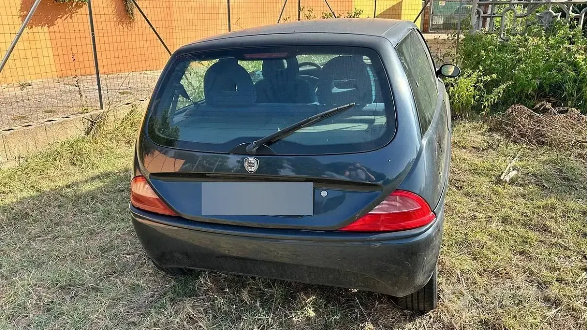 Usata Lancia Ypsilon 60 CV (44 kW) 2000 Utilitaria