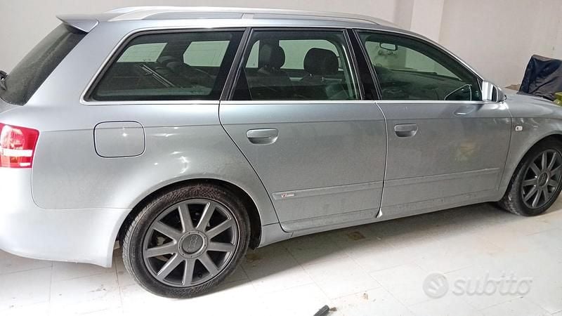 Usata 2008 Audi A4 S-Line Station wagon | 3500 € (Super prezzo) - Immagine 1/4