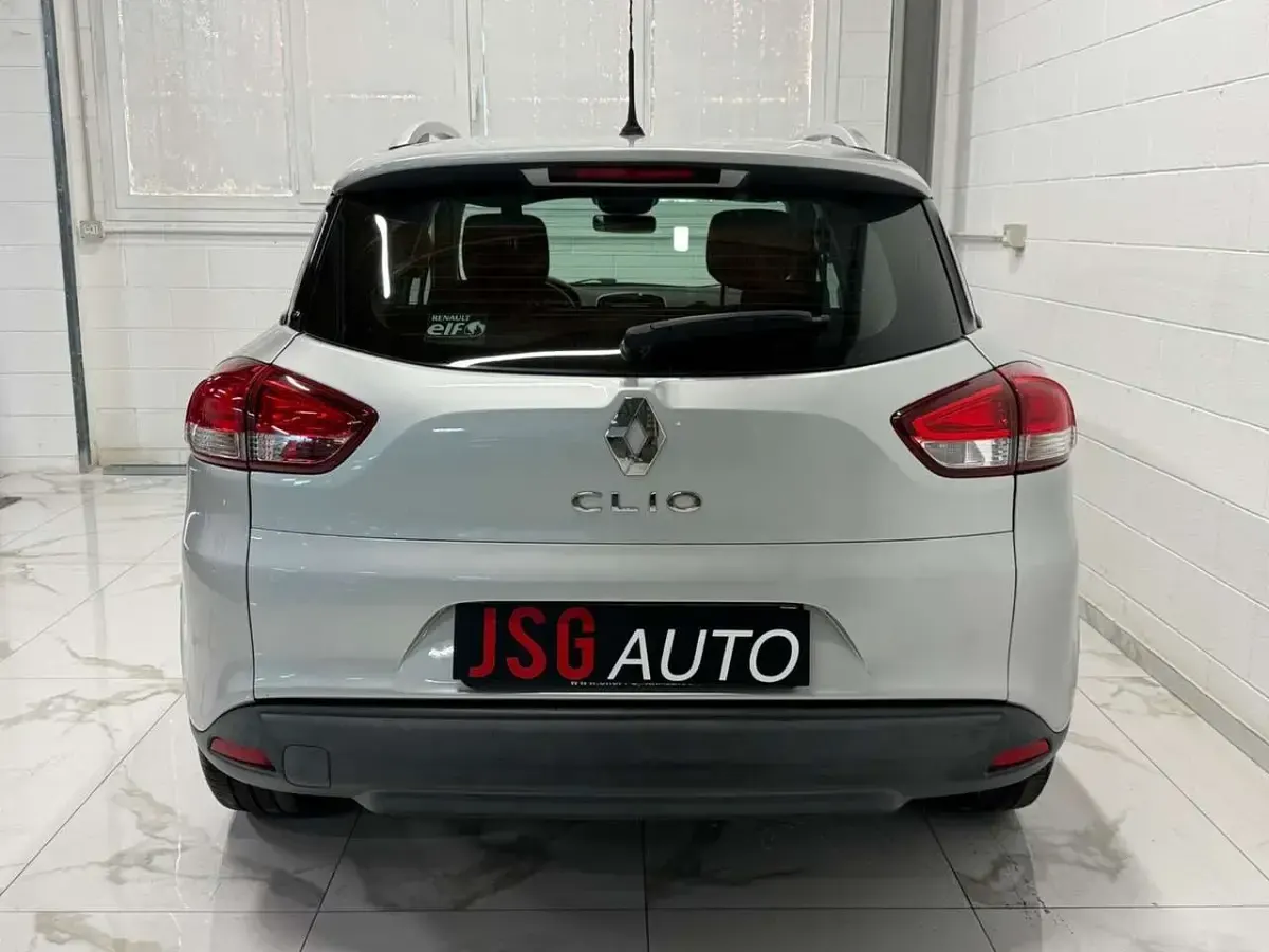 Usata Renault Clio GrandTour Business 75 CV (55 kW) 2019 Argento Station wagon