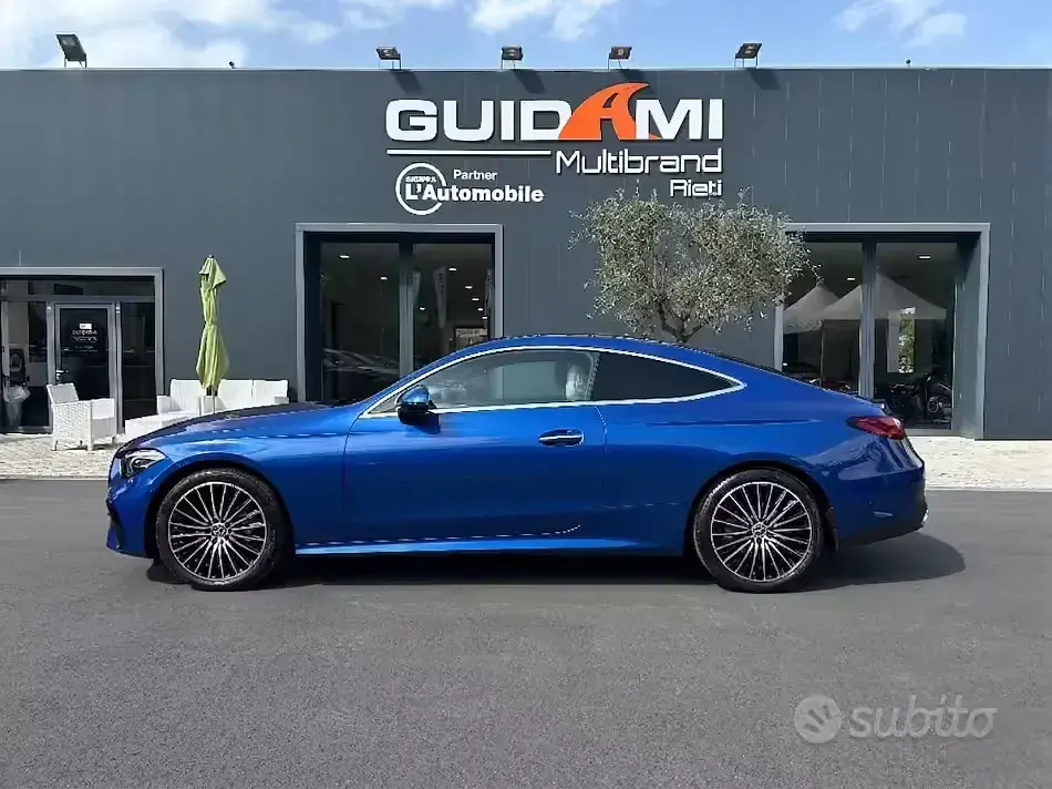 Usata Mercedes CLE200 AMG Line Premium Plus 204 CV (150 kW) 2024 Blu Coupé