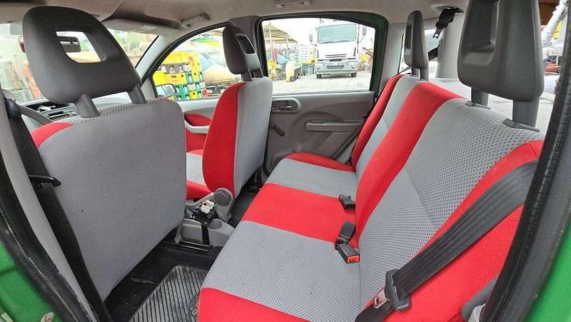 Usata Fiat Panda 4x4 60 CV (44 kW) 2006 Verde Utilitaria