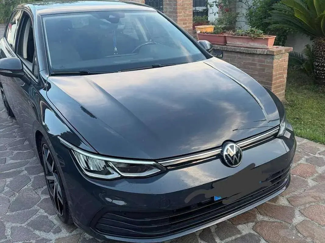 Usata VW Golf VIII Comfortline 101 CV (74 kW) 2020 Grigio Berlina