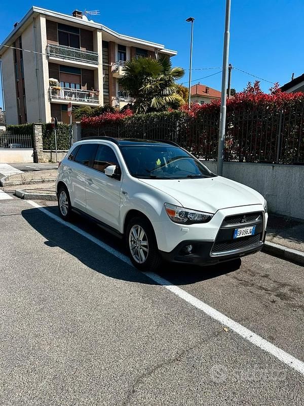Usata Mitsubishi ASX 150 CV (110 kW) 2010 Bianco SUV