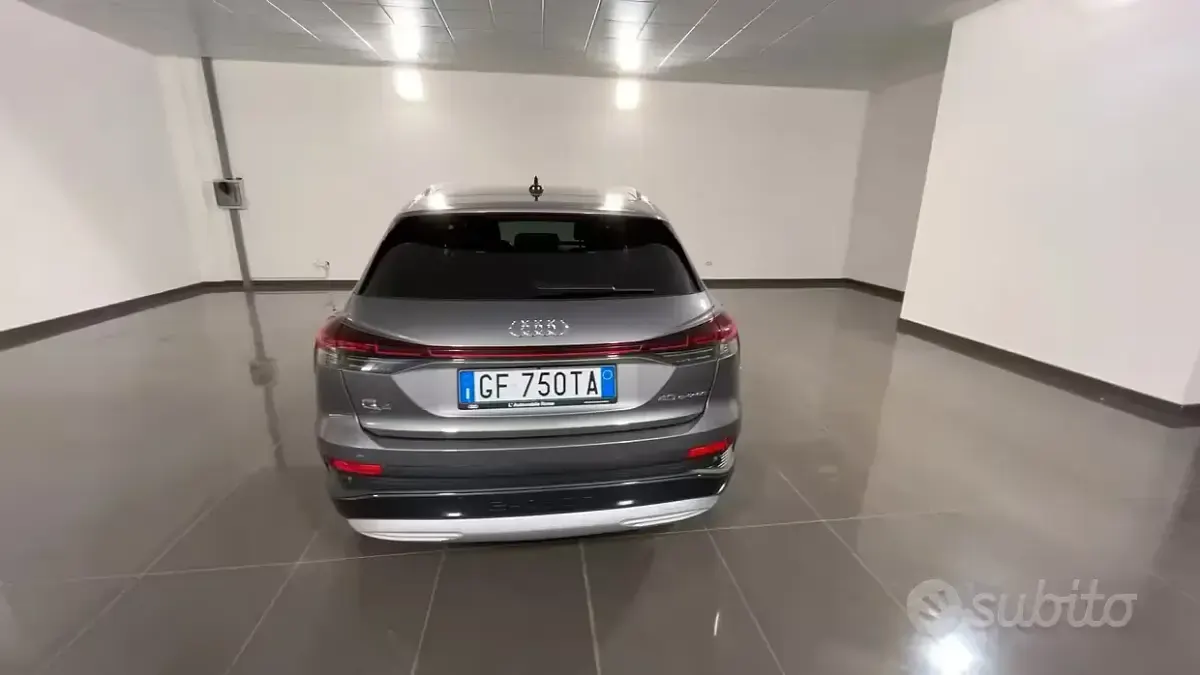 Usata Audi Q4 e-tron 69 kW (95 CV) 2022 Grigio SUV